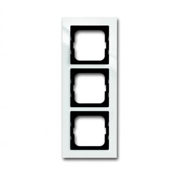 B+J Busch-axcent¨,  Rahmen 3-fach, studiowei§ 1723-284