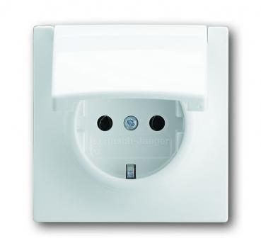 B+J impuls, Steckdose mit Klappdeckel, alpinweiß 20 EUK-74