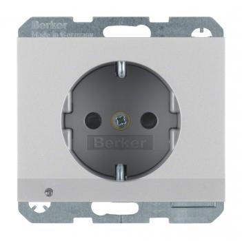 Berker K.5 Steckdose  mit LED-Orientierungslicht Alu 41097003