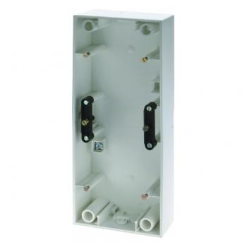 Berker B.3 Aufputz-Geh_use 3fach polarwei§, matt 10431909