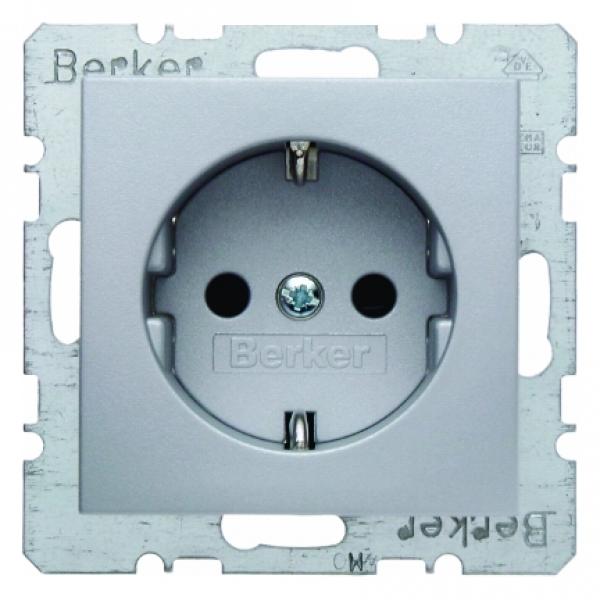 Berker B.3 / B.7 Steckdose mit Kinderschutz alu matt 47231404