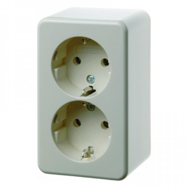 Berker Doppelsteckdose Aufputz wei§, gl_nzend 472140