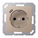 Jung SCHUKO Steckdose 16 A 250 V ~, mit USB-Ladegerät 1 x Typ C, Berührungsschutz, Serie A, champagner A1520-18CCH